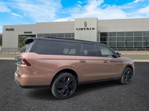 New 2025 Lincoln Navigator L Black Label image 3