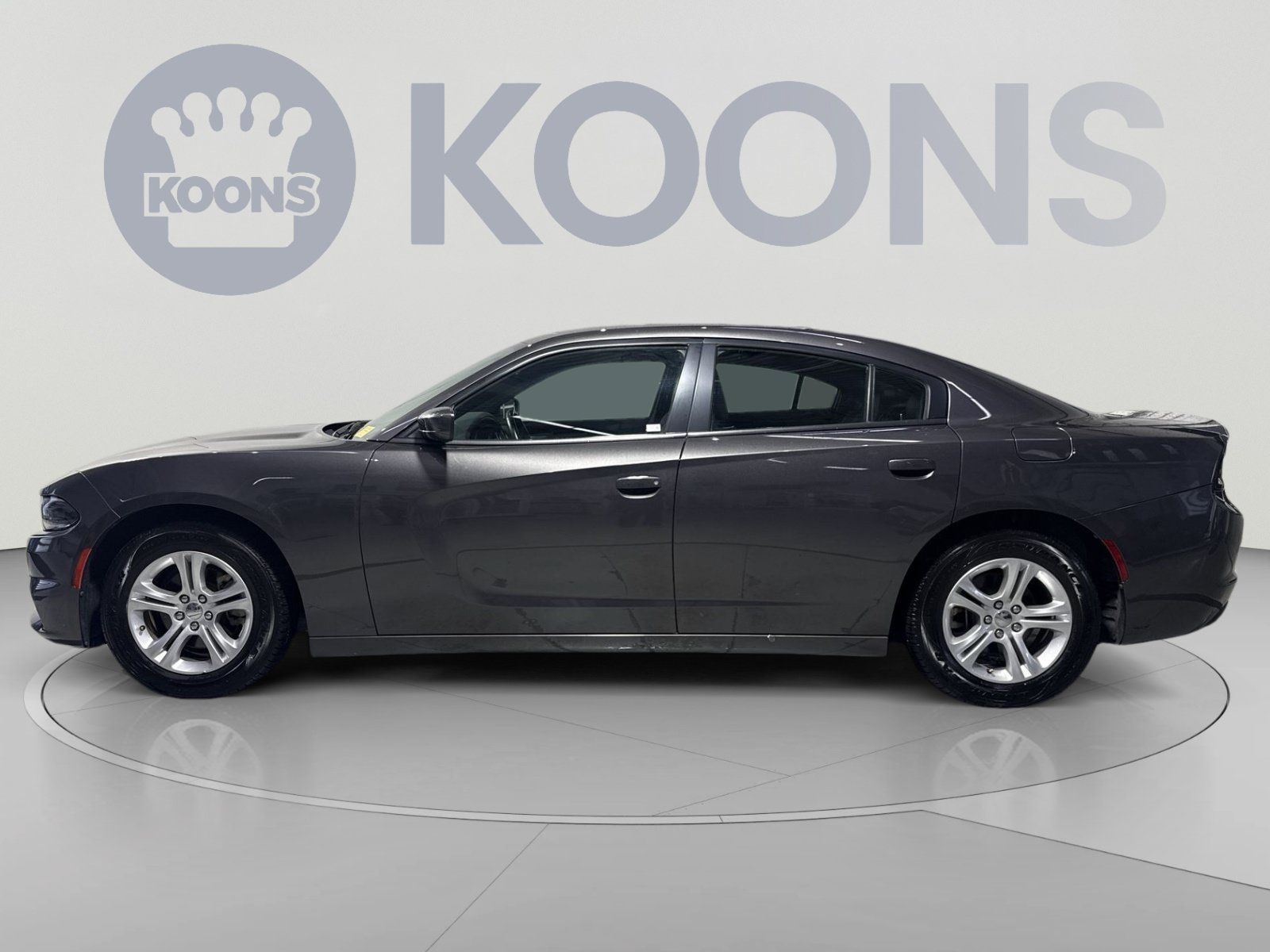 Used 2021 Dodge Charger SXT w/ Leather Interior Group RWD image 7