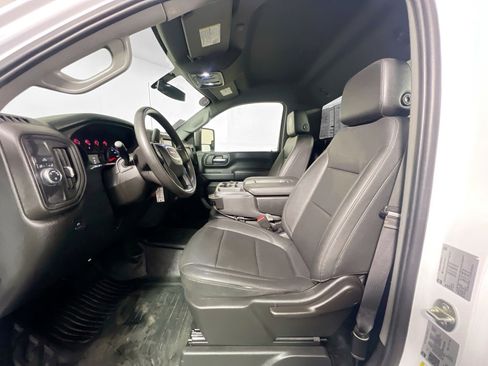 Used 2023 GMC Sierra 2500 Pro w/ Convenience Package image 12