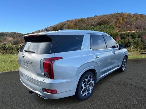 Used 2022 Hyundai Palisade Calligraphy image 7