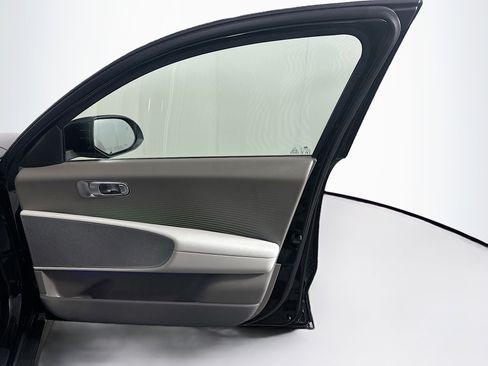 Used 2023 Hyundai Ioniq 6 SEL RWD image 34