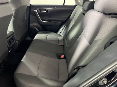 Used 2025 Toyota RAV4 XLE AWD/4WD image 26