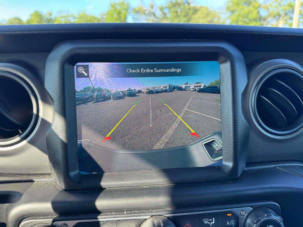 Used 2022 Jeep Gladiator Sport AWD/4WD image 33
