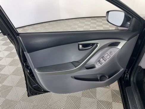 Used 2012 Hyundai Elantra GLS w/ Comfort Pkg 2 FWD image 15