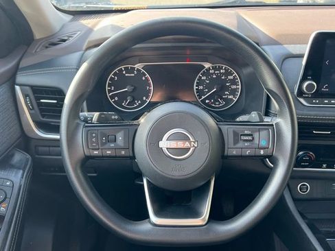 Used 2023 Nissan Rogue SV image 19