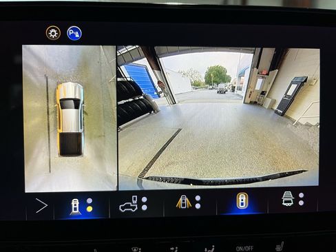 New 2026 Chevrolet Colorado LT w/ LT Convenience Package image 17