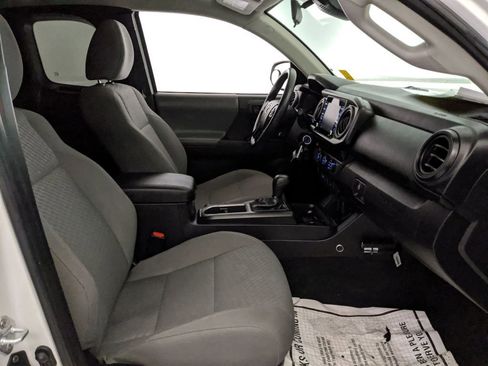 Used 2021 Toyota Tacoma SR image 29
