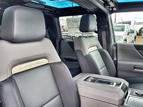 New 2025 GMC Hummer EV 3X w/ Battery Pack, 24 Module Pack image 24