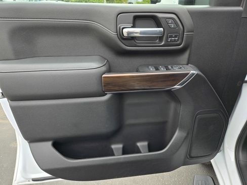 Certified 2022 GMC Sierra 2500 SLT w/ SLT Convenience Package image 16