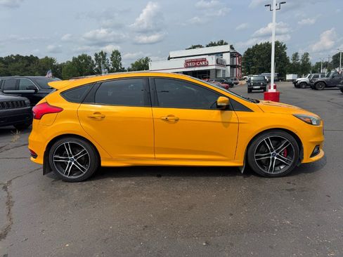 Used 2015 Ford Focus ST FWD image 6