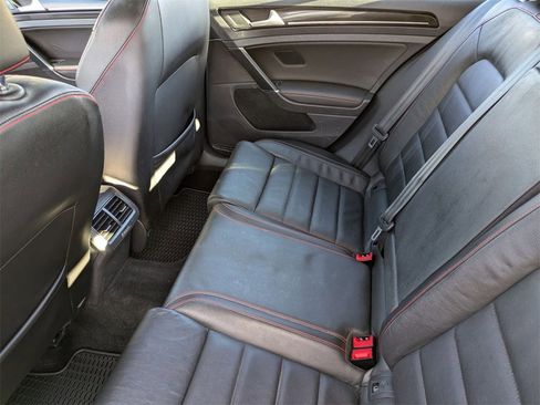 Used 2017 Volkswagen GTI SE image 30