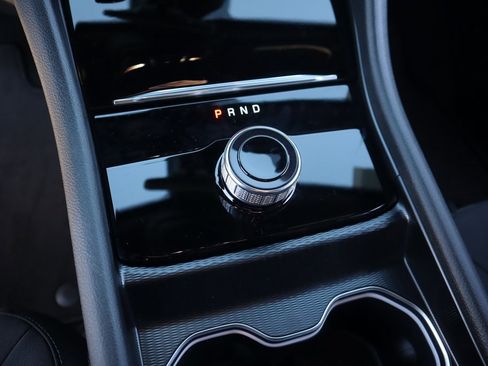 New 2025 Jeep Grand Cherokee L Laredo w/ Luxury Tech Group I image 8