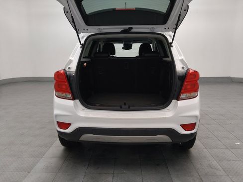 Used 2020 Chevrolet Trax LT w/ LT Convenience Package image 29