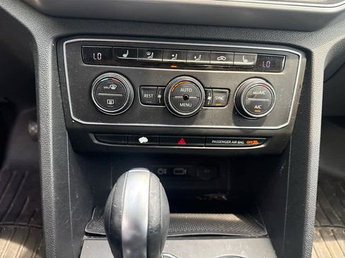 Used 2018 Volkswagen Atlas SE FWD image 12