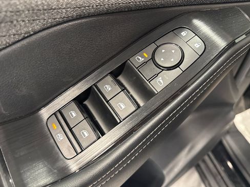 Used 2023 Nissan Rogue SV AWD/4WD image 31