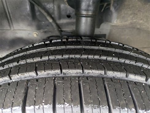 Used 2023 Ford Transit 350 XLT image 11