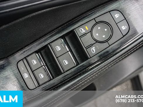 Used 2024 Nissan Rogue SV FWD image 47