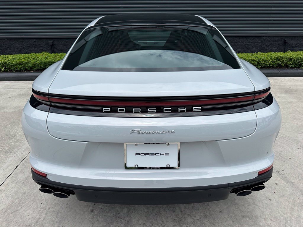 Used 2026 Porsche Panamera RWD image 13