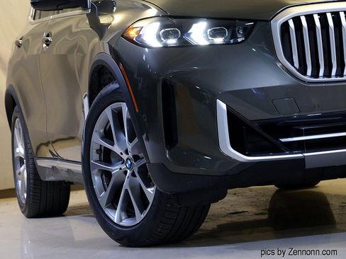 New 2026 BMW X5 xDrive50e w/ Climate Comfort Package AWD/4WD image 4