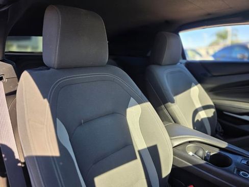 Used 2020 Chevrolet Camaro LT image 11
