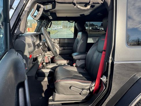Used 2018 Jeep Wrangler Rubicon image 14