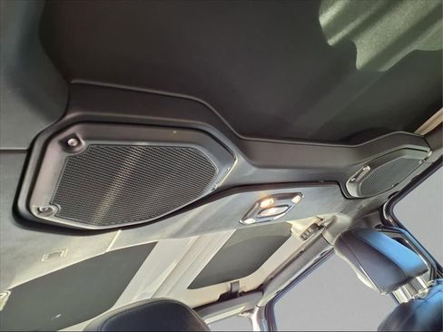 Used 2022 Jeep Wrangler Unlimited Rubicon w/ Trailer Tow Package image 20