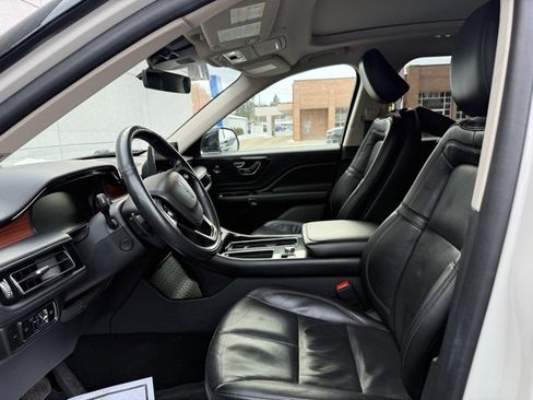 Used 2023 Lincoln Aviator Reserve image 5