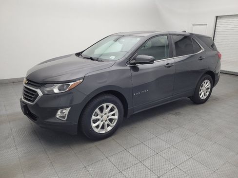 Used 2019 Chevrolet Equinox LT FWD image 2