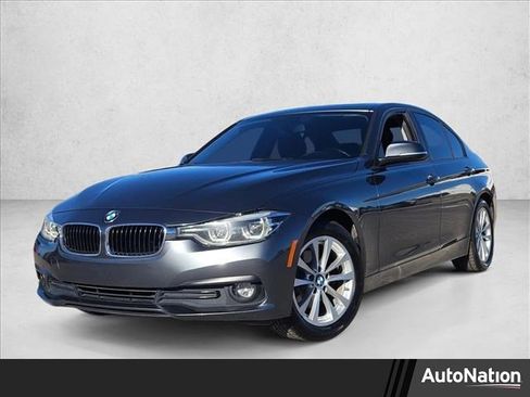 Used 2018 BMW 320i Sedan image 1