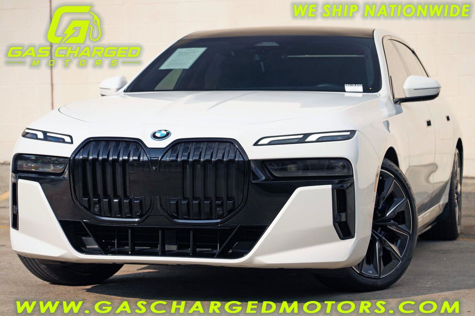 Used 2024 BMW i7 xDrive60 w/ Premium Package AWD/4WD image 1