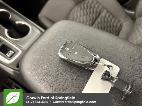 Used 2020 Chevrolet Equinox LT image 26