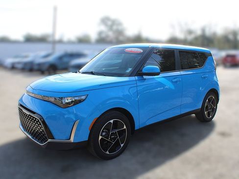 Certified 2025 Kia Soul EX image 14