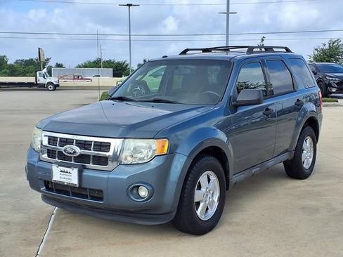 Used 2012 Ford Escape XLT FWD image 3