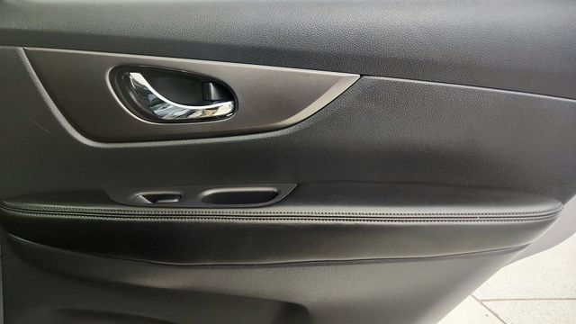 Used 2015 Nissan Rogue S FWD image 41