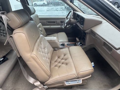 Used 1989 Cadillac Eldorado Coupe FWD image 10