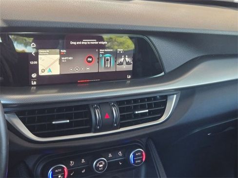 Used 2022 Alfa Romeo Stelvio Veloce image 14