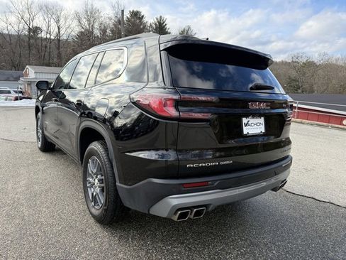 Used 2025 GMC Acadia Elevation image 4