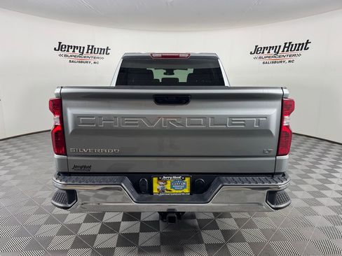 Used 2025 Chevrolet Silverado 1500 LT image 6