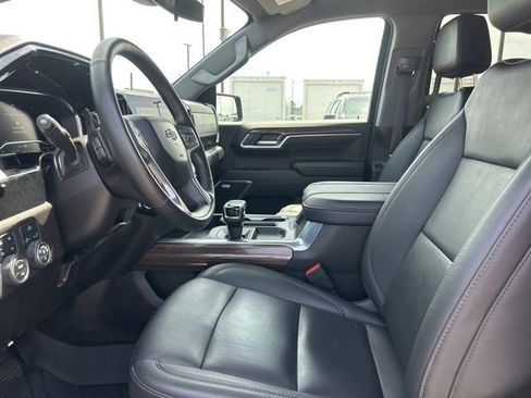 Used 2024 Chevrolet Silverado 1500 RST w/ Redline Edition AWD/4WD image 15