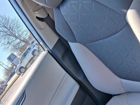 Used 2024 Toyota RAV4 XLE image 18