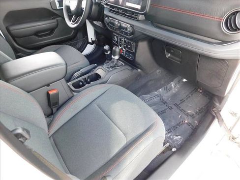 Used 2026 Jeep Wrangler Unlimited Rubicon AWD/4WD image 28