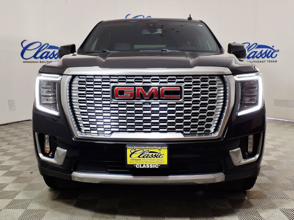 Used 2022 GMC Yukon Denali AWD/4WD image 3