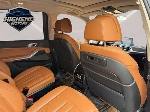 Used 2021 BMW X7 xDrive40i w/ Premium Package image 31