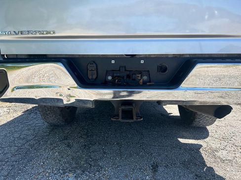 Used 2020 Chevrolet Silverado 2500 LT w/ Convenience Package AWD/4WD image 27