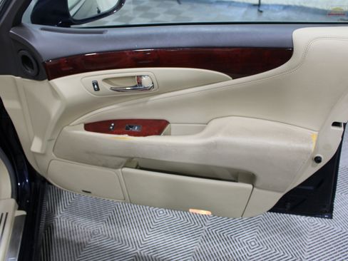 Used 2008 Lexus LS 460 RWD image 30