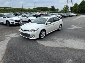 Used 2015 Toyota Avalon Limited FWD video 1