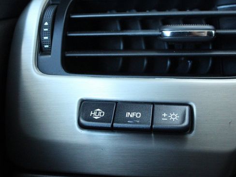 Used 2018 GMC Yukon XL Denali w/ Denali Ultimate Package image 31