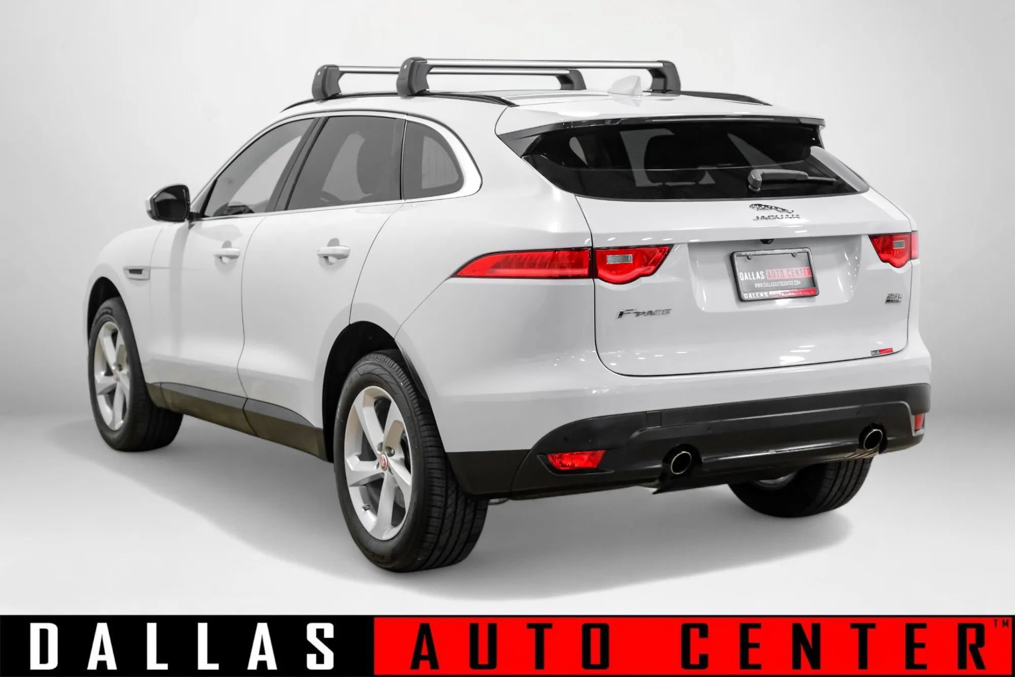 Used 2019 Jaguar F-PACE Premium AWD/4WD image 6
