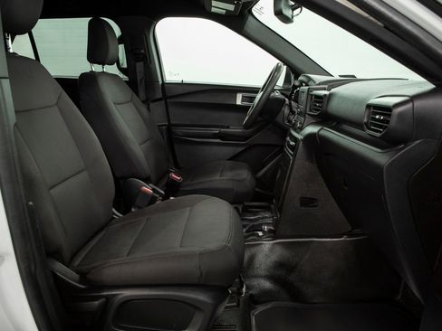 Used 2021 Ford Explorer 4WD Police Interceptor image 18