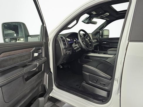 New 2026 RAM 2500 Laramie w/ Night Edition AWD/4WD image 22